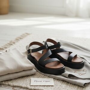 Novus by Novus | Black Platform Strappy Sandals​. Size 10